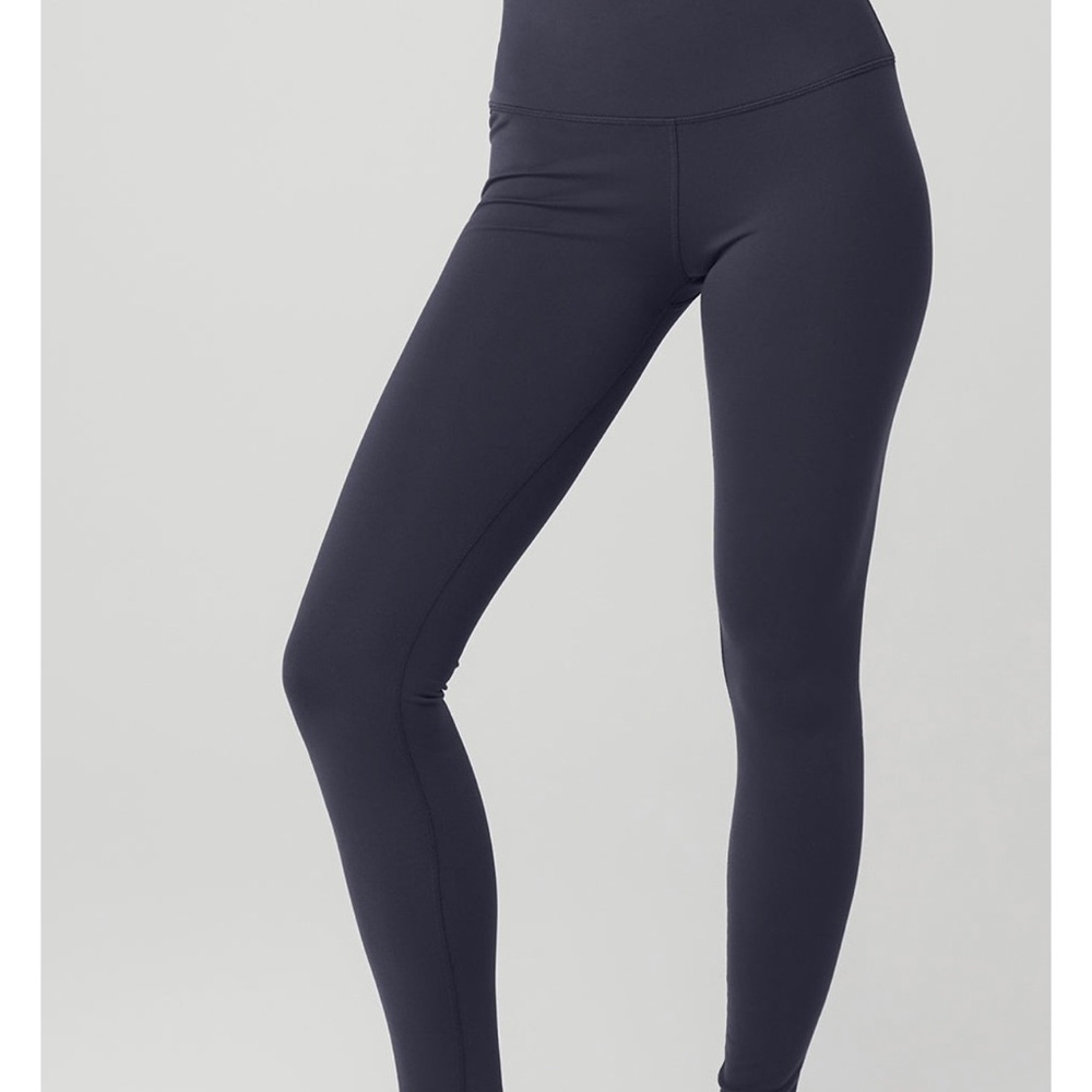 Alo high waisted Airbrush leggins -navy blue.